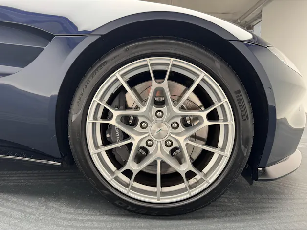 Aston Martin V8 Vantage Roadster 4.0 V8 Bi-Turbo
