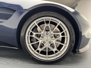 Vehicle image ASTON MARTIN V8 Vantage Roadster 4.0 V8 Bi-Turbo