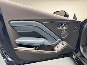 Vehicle image ASTON MARTIN V8 Vantage Roadster 4.0 V8 Bi-Turbo