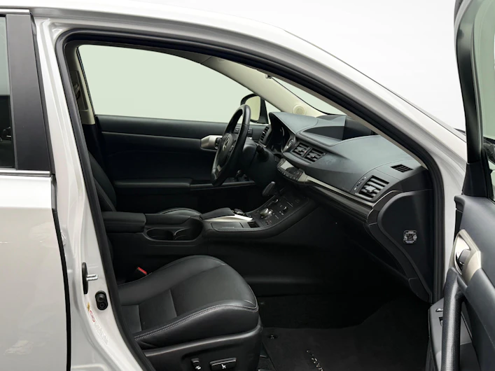 image du véhicule LEXUS CT