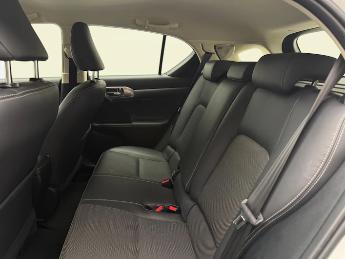 image du véhicule LEXUS CT
