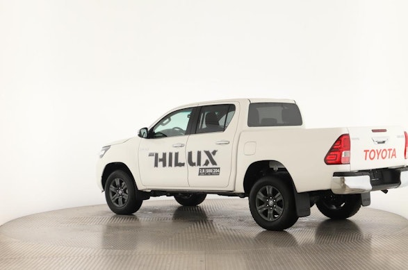 TOYOTA Hilux Double Cab.-Pick-up 2.4 D-4D 150 Style 3