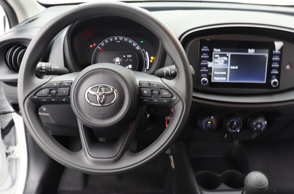Toyota Aygo X 1.0 VVT-i Active 5