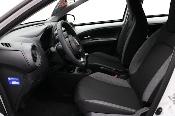 Toyota Aygo X 1.0 VVT-i Comfort 2