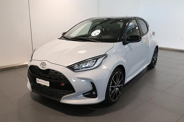 TOYOTA Yaris 1.5 VVT-i HSD GR Sport: Jetzt Probefahrt buchen!