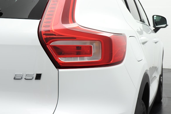 VOLVO XC40 2.0 B5 MH Plus Bright AWD 11
