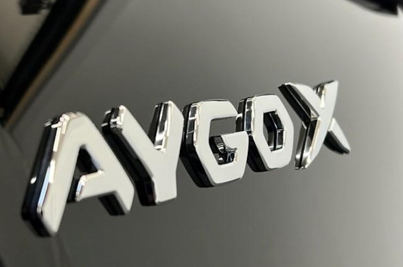 Toyota Aygo X 1.0 VVT-i Trend 12