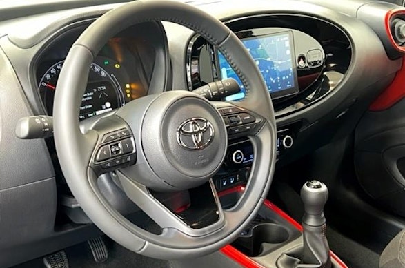 Toyota Aygo X 1.0 VVT-i Trend 9