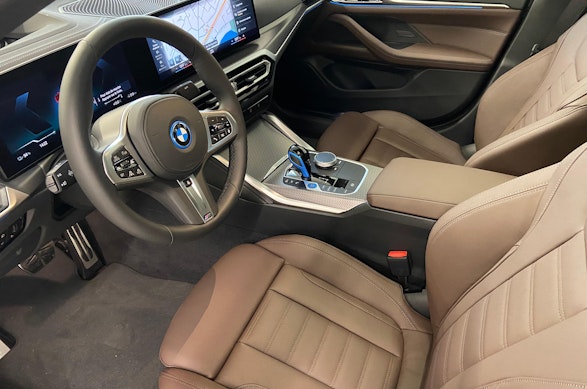 BMW i i4 eDrive40 8