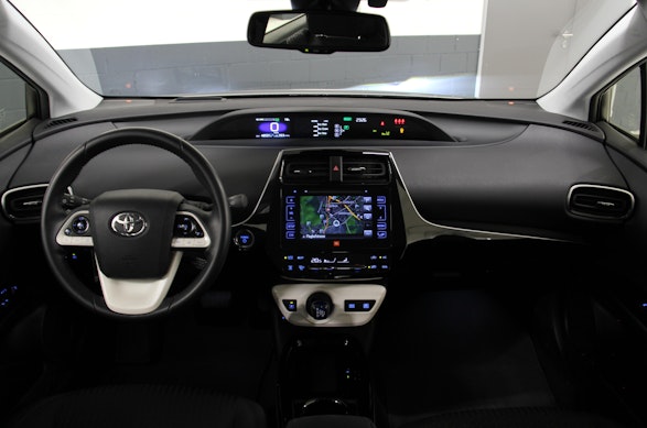 Toyota Prius 1.8 VVTi HSD Sol Premium 8