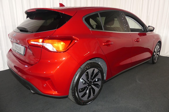FORD Focus 1.5i EcoB SCTi 150 Cool & Connect 6