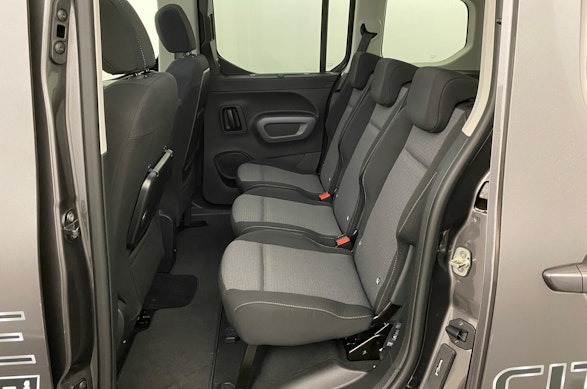 Toyota Proace City Verso L1 50KWh Style 6