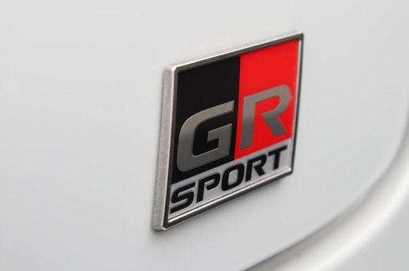 Toyota C-HR 2.0 VVTi HSD GR Sport 15