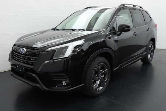 SUBARU Forester Station 2.0i e-Boxer Black Edition 0