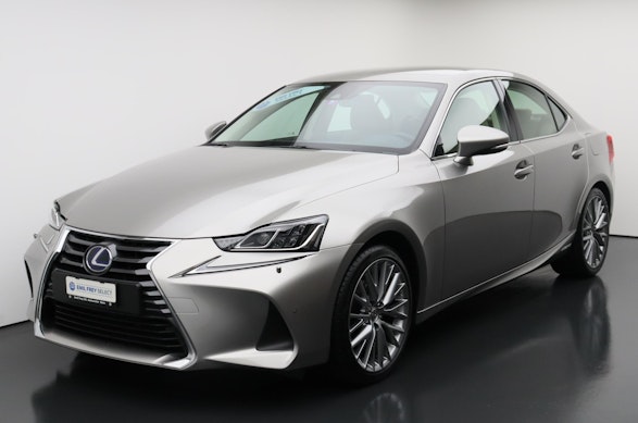 LEXUS IS 300h Excellence 7