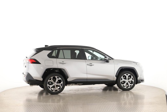 TOYOTA RAV4 2.5 Plug-In-Hybrid Platinum 18