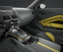 Fahrzeugbild ASTON MARTIN V12 Vantage Coupé 5.2 V12 Bi-Turbo