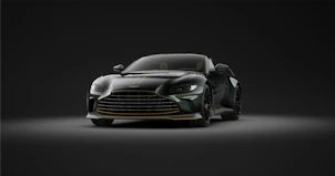 Fahrzeugbild ASTON MARTIN V12 Vantage Coupé 5.2 V12 Bi-Turbo