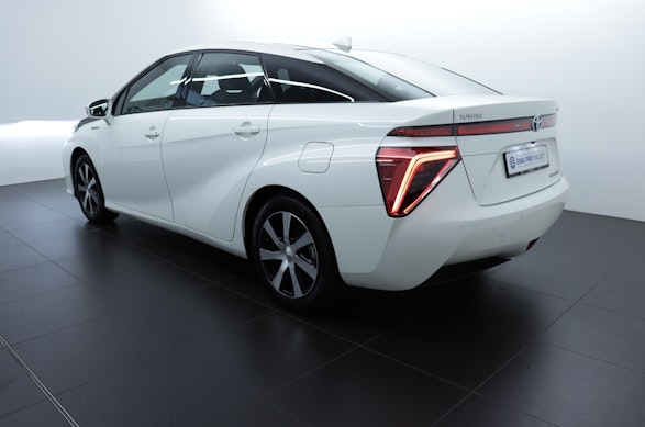 Toyota Mirai Fuel Cell Premium 6