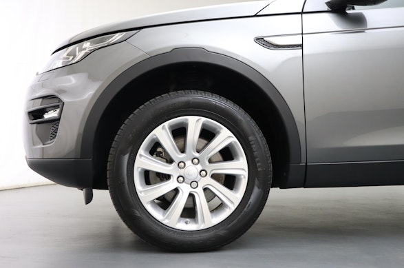 LAND ROVER Discovery Sport 2.0 Si4 SE 9