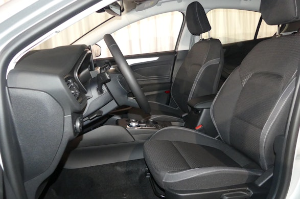 FORD Focus 1.5i EcoB SCTi 150 Cool & Connect 4