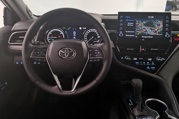 Toyota Camry 2.5 HSD Premium 4