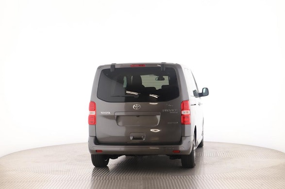 TOYOTA PROACE Verso L1 75KWh Trend 2