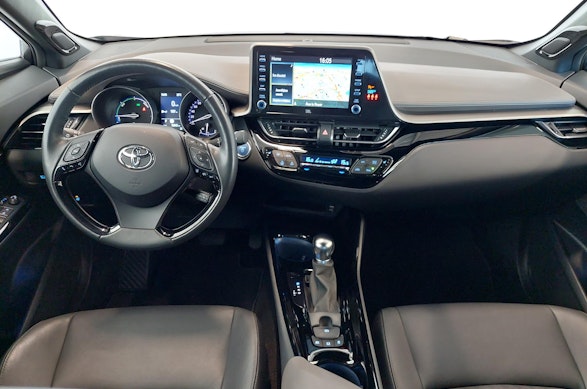 Toyota C-HR 2.0 VVTi HSD Premium 8
