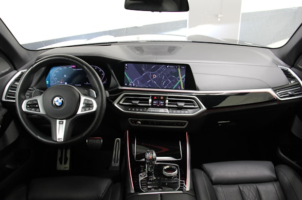 BMW X5 M50d 8