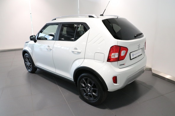 Vehicle image 6