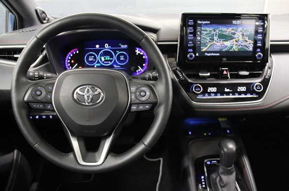 Toyota Corolla 2.0 HSD Premium 4