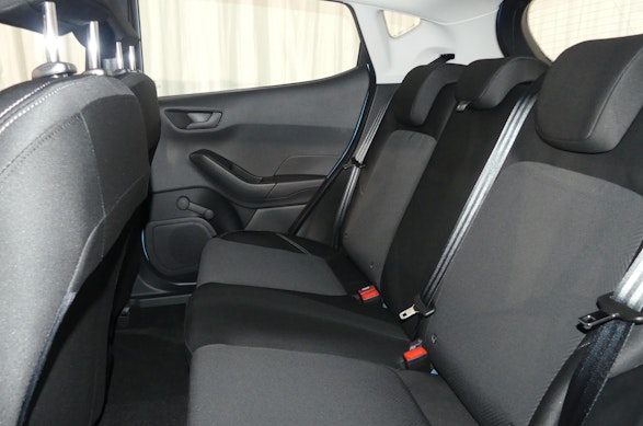 FORD Fiesta 1.0 EcoB Hybrid Cool & Connect 12
