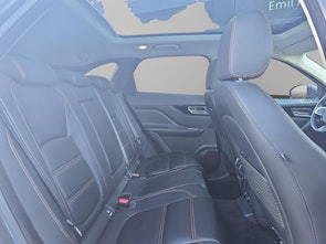 Vehicle image JAGUAR F-Pace 2.0 T 250 Prestige AWD