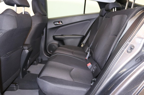 Toyota Prius 1.8 VVTi HSD Premium  AWD-i 8