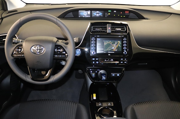 Toyota Prius 1.8 VVTi HSD Premium  AWD-i 9