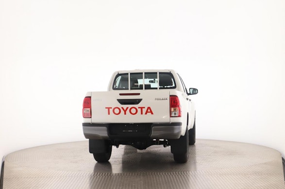 Toyota Hilux Double Cab.-Pick-up 2.4 D-4D 150 Comfort 3