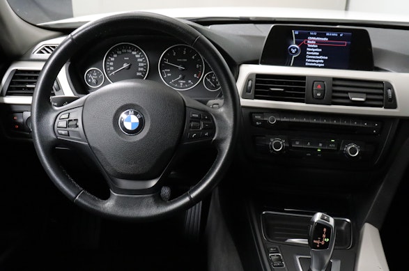 BMW 316d Business Touring 5