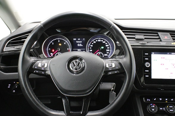 VW/Volkswagen Touran 2.0 TDI SCR Comfortline DSG 4