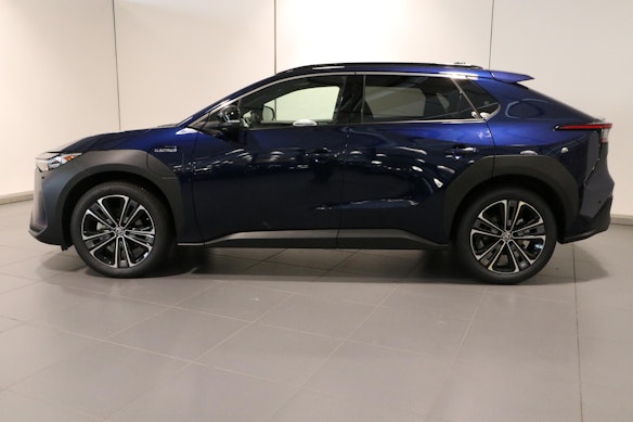 TOYOTA bZ4X Premium AWD 3