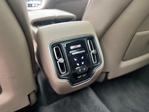 Vehicle image ASTON MARTIN DBX 4.0 V8 Bi-Turbo