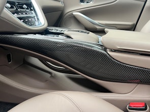 Vehicle image ASTON MARTIN DBX 4.0 V8 Bi-Turbo