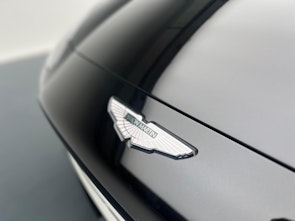 Vehicle image ASTON MARTIN DBX 4.0 V8 Bi-Turbo