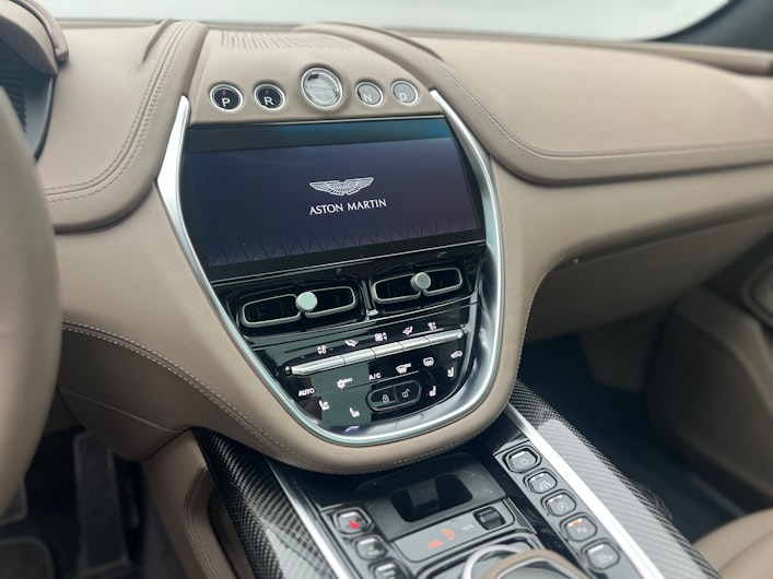 Vehicle image ASTON MARTIN DBX