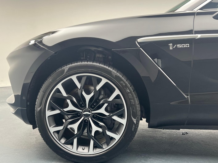 Vehicle image ASTON MARTIN DBX