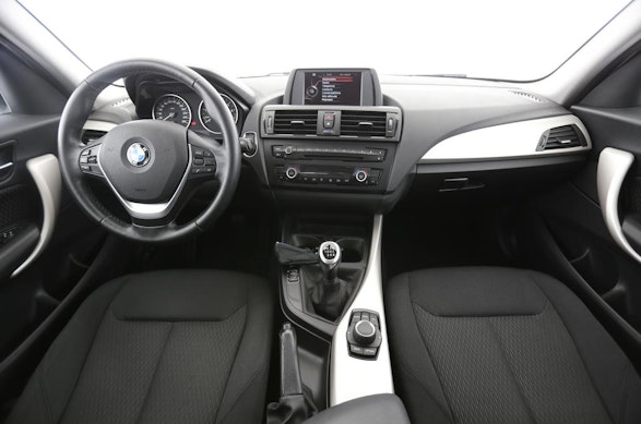 BMW 116i 8