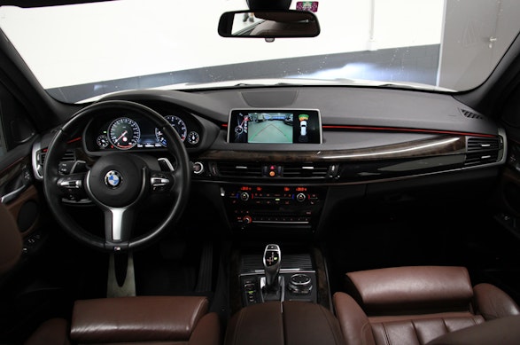 BMW X5 50i xDrive SAG 9
