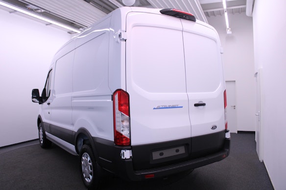 FORD E-Transit Van 350 L2H2 68kWh Trend 2