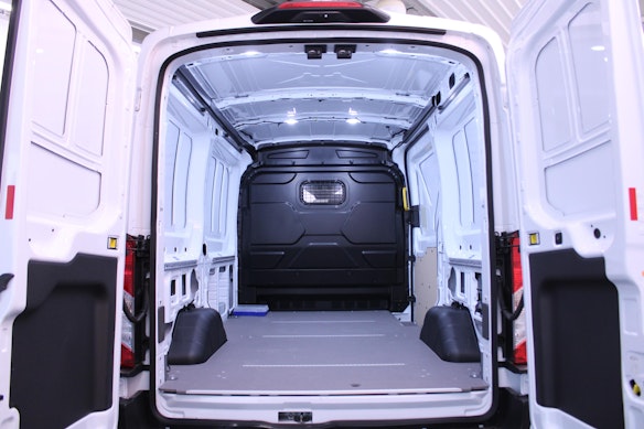 FORD E-Transit Van 350 L2H2 68kWh Trend 3