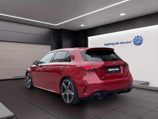 MERCEDES-BENZ A 35 AMG 4matic 3