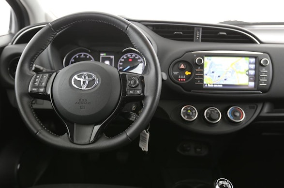 Toyota Yaris 1.5 VVT-iE Style 4